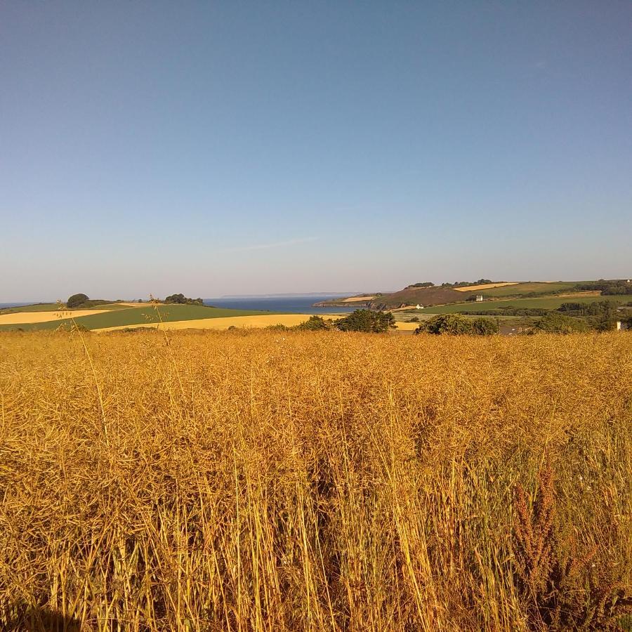 Loue Chambre Chez L Habitant Acces A La Cuisine A 10 Mn Des Plages Ploeven Exterior foto